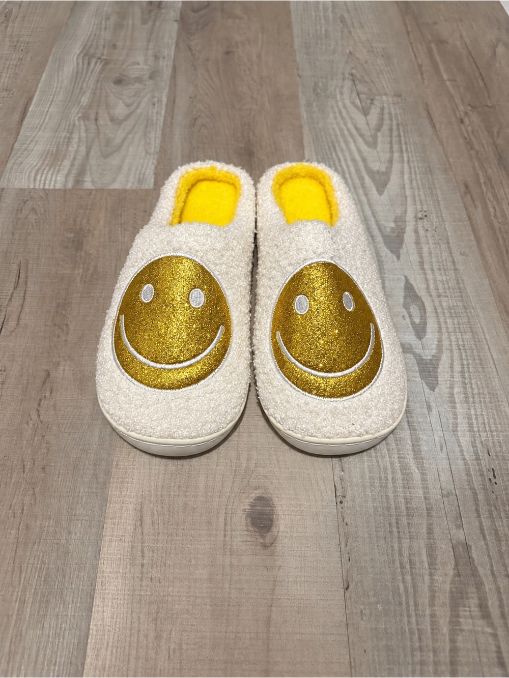 Women’s White Slip-On Slippers with Gold Smiley Accent